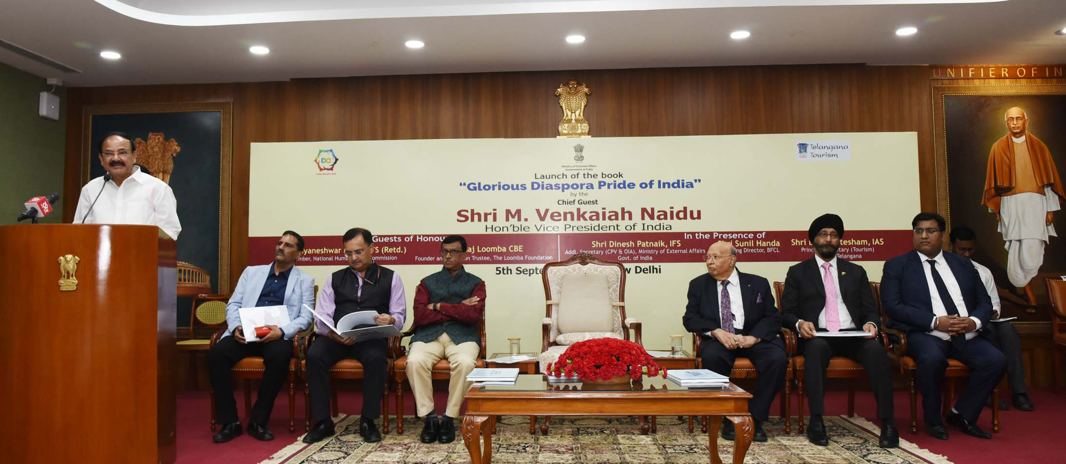 The Vice President,  M. Venkaiah Naidu addressing the gathering after releasing the Coffee Table Book titled 'Glorious Diaspora - Pride of India', containing brief profiles of recipients of Pravasi Bharatiya Samman Awards from 2003 to 2019, in New Delhi