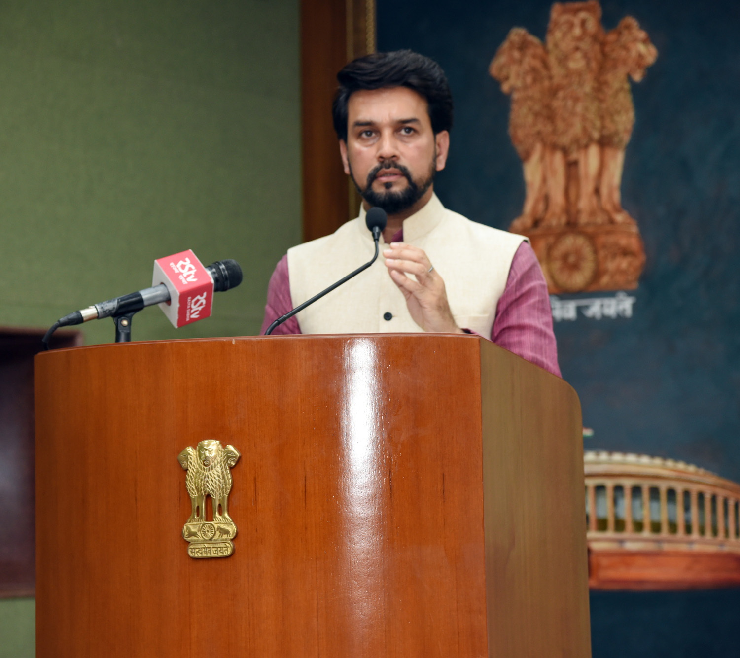 Minister of State for Finance and Corporate Affairs  Anurag Singh Thakur ,