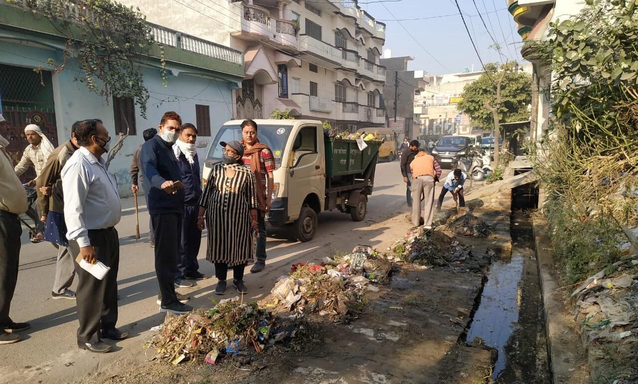 मुज़फ्फरनगर नगर पालिका ने आज फिर चलाया सफाई अभियान