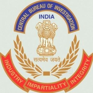 CBI का विश्वविद्यालय के पूर्व कुलपति समेत कई लोगों के यहां छापा