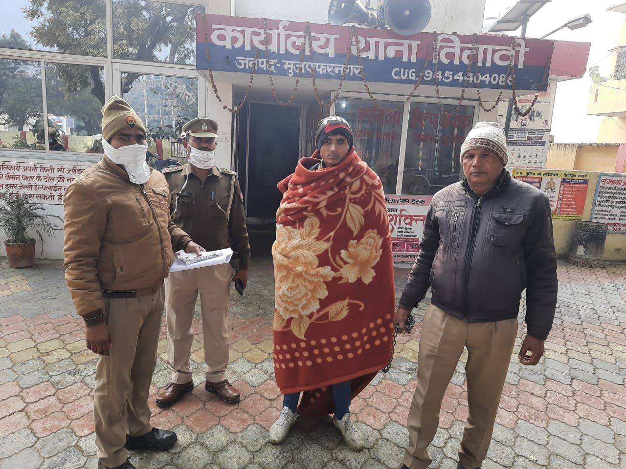 आखिर पुलिस के हत्थे चढ ही गया टाॅप टेन बदमाश