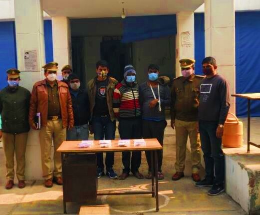 नोएडा पुलिस को मिली सफलताः कीमती आभूषण बरामद