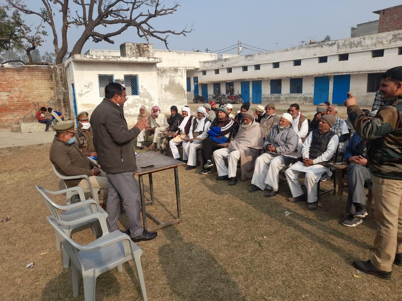 आपसी विवाद के चक्कर में शिक्षारत बच्चों का भविष्य बर्बाद ना करें- जयेन्द्र