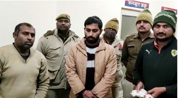 अवैध खनन के 3 आरोपी पुलिस के हत्थे चढ़े