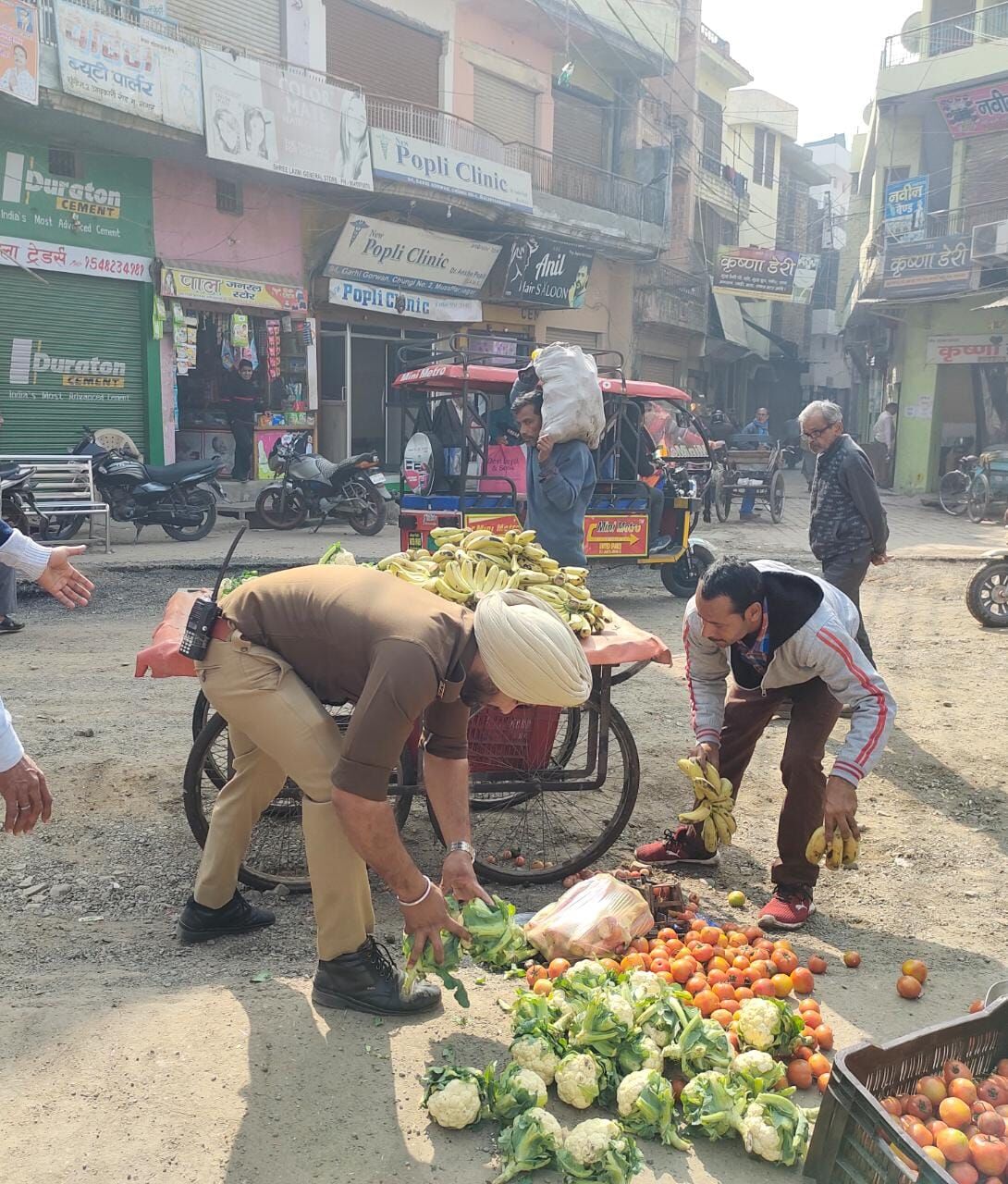 खाकी का उदार चेहरा देख सभी बोल उठे वाह जी वाह