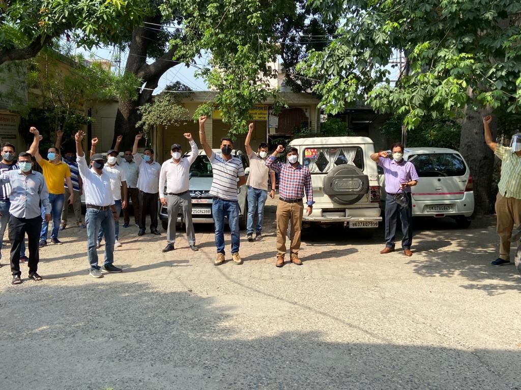 बिजली अभियंताओं ने दिया धरना-आंदोलन जारी रखने की भरी हुंकार