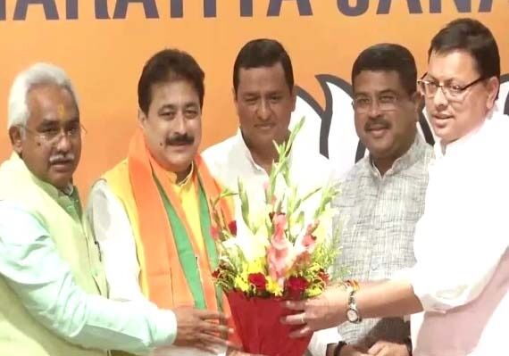 कॉंग्रेस MLA को आया BJP का कमल पसंद- कर ली सदस्यता ग्रहण