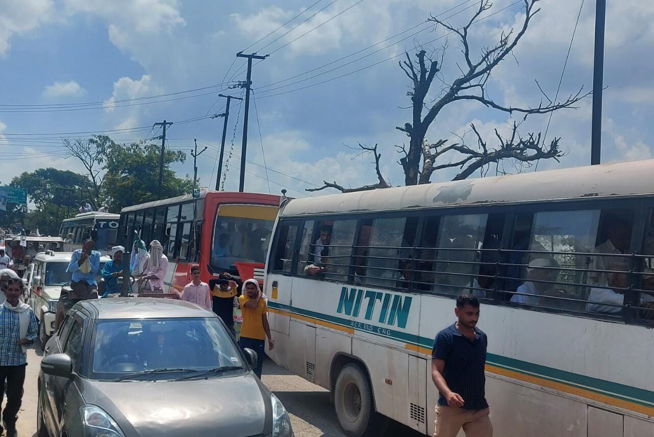 श्रद्धांजलि सभा और रस्म पगड़ी कार्यक्रम - छपरौली में जुटी भारी भीड़