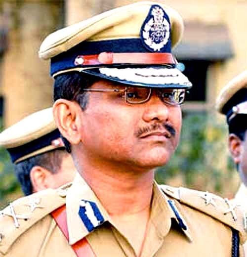 जांच रोकने को सरकार बना रही थी दबाव-DGP ने दिया इस्तीफा