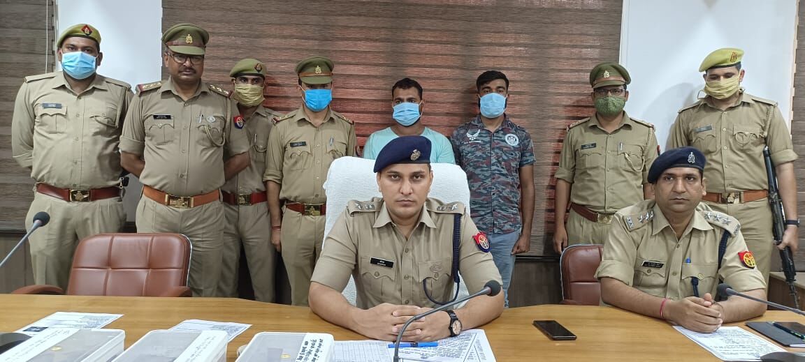 पिलखुवा पुलिस ने दबोचे दो हथियार तस्कर- तमंचे कारतूस बरामद