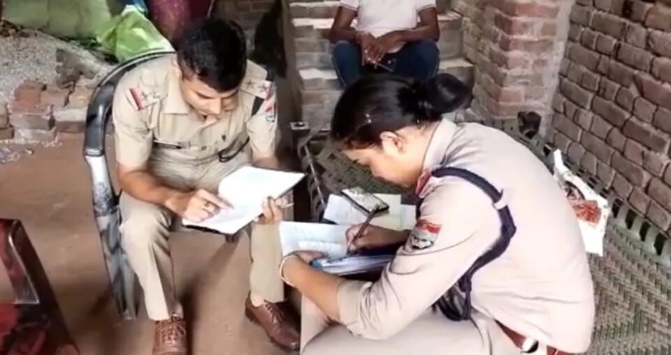 गृह कलेश में पत्नी को ठिकाने लगाने के बाद खुद पहुंचा थाने-पुलिस सन्न