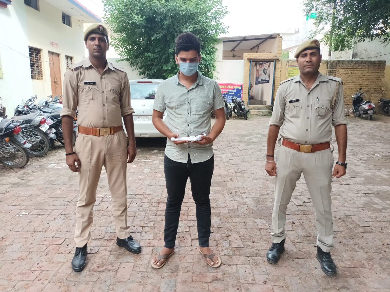 सोशल मीडिया पर वायरल हो रहे वीडियो पर पुलिस का एक्शन- आरोपी अरेस्ट