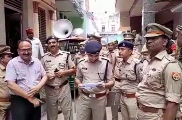 तेल माफिया पर पुलिस का शिकंजा-बाप बेटों की करोडोेेेेें की संपत्ति कुर्क