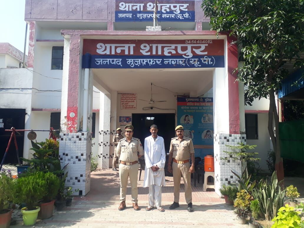 अवैध सम्बंधों के शक में की थी पत्नि की हत्या- फिर चढ़ा पुलिस के हत्थे