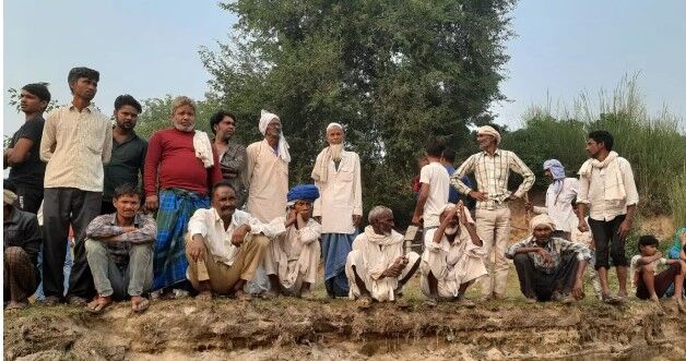 गंगा में समा गई नाव-दो बालक डूबे, तैरकर 3 निकल आए बाहर