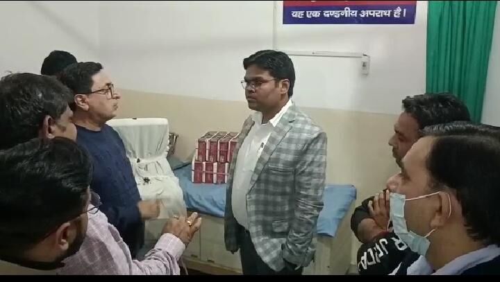 पड़ा छापा तो हुआ खुलासा- डायग्नोस्टिक सेंटर पर हो रहा था लिंग परीक्षण