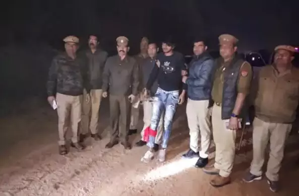 एक्सप्रेस वे पर पुलिस एवं बदमाशों के बीच चली गोलियां- दो लुटेरे हुए..