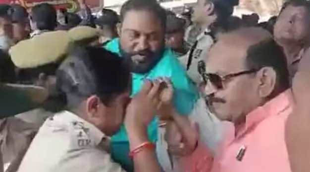 बीजेपी एमएलए ने महिला पुलिस अफसर को जडे तमाचे- मामला दर्ज