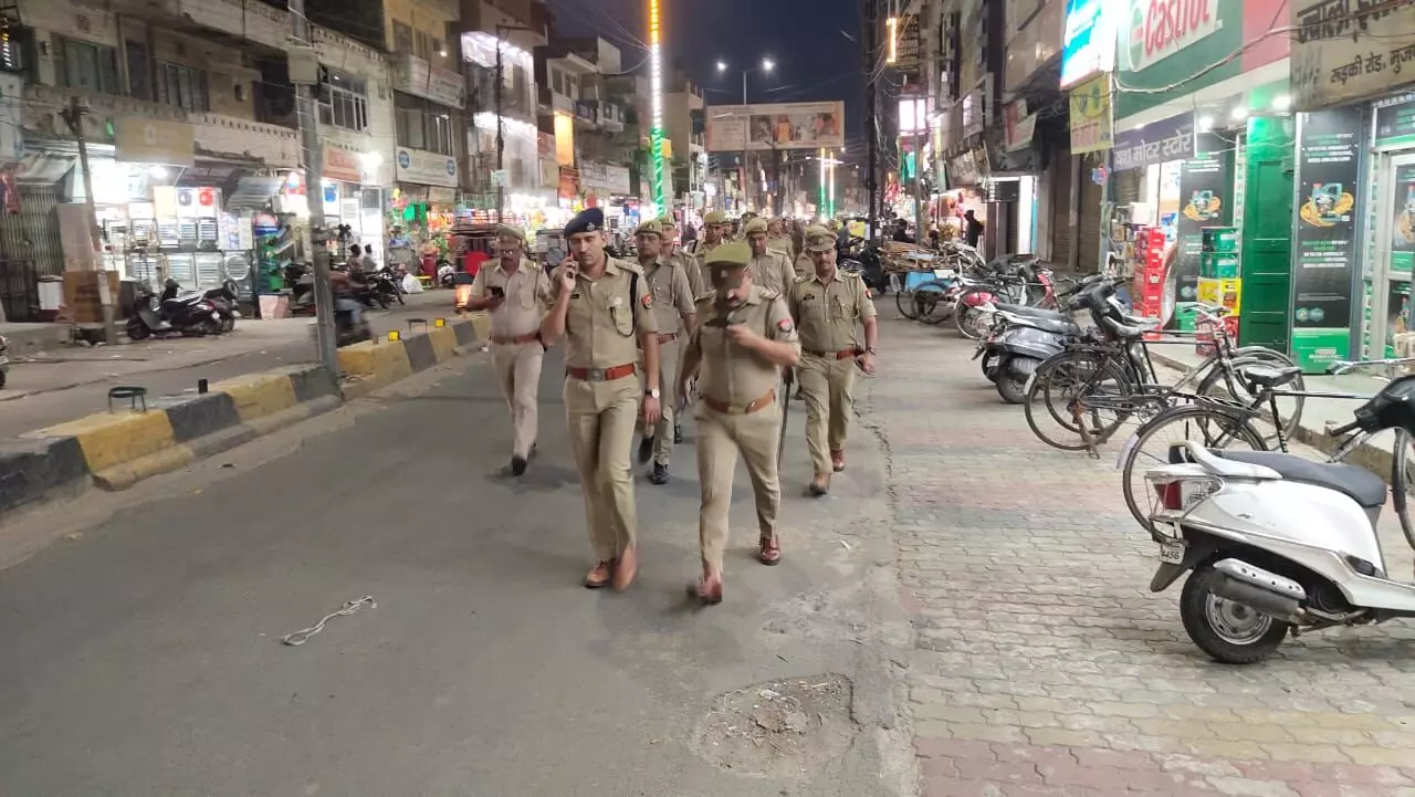 SP CITY ने चुनाव के दृष्टिगत किया पैदल गस्त- दिए जरूरी आदेश