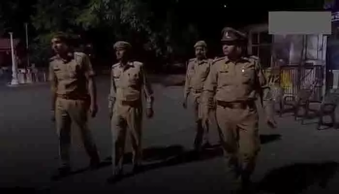 अतीक की सुरक्षा में तैनात 17 पुलिसकर्मी सस्पेंड- इंटरनेट बंद