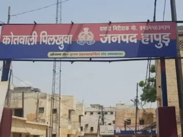 सिपाहियों का साहस-एसपी से रिश्वत में मांगे एक लाख- अब देख रहे हवालात