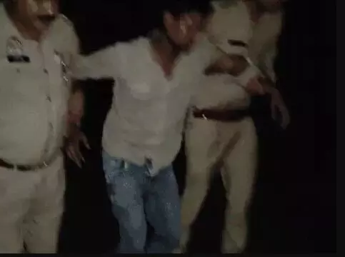 सुपारी किलर कीड़े का पुलिस से आमना सामना- एनकाउंटर में कीड़ा लंगड़ा