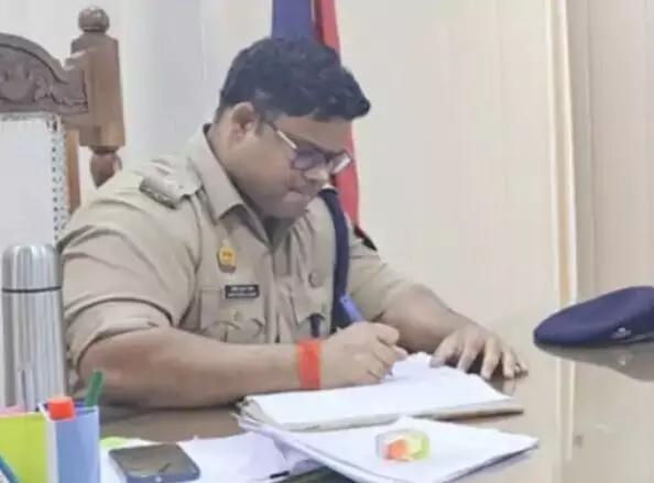 कप्तान ने किये बंपर तबादले- पुलिस लाइन से 4 इंस्पेक्टर 12 दरोगाओं को..