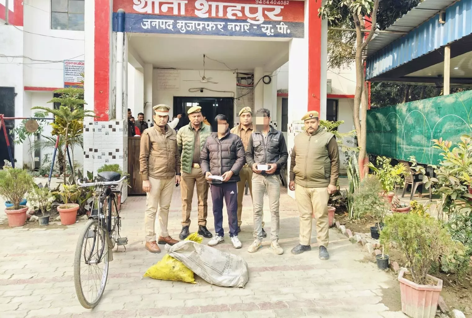 चोरी का खुलासा कर दो आरोपियों को पुलिस ने धर दबोचा