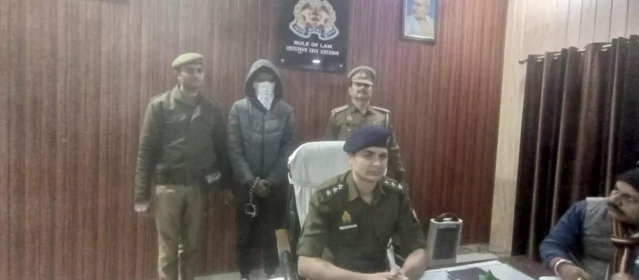 रंगदारी मांगने वाला चढ़ा पुलिस के हत्थे- अवैध शस्त्र बरामद कर भेजा जेल