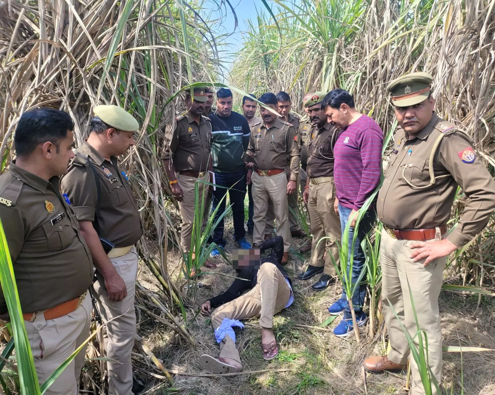 अभिरक्षा से भागे गोकश को एनकाउंटर में लगी गोली- तमंचा कारतूस बरामद