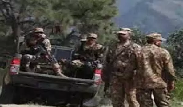 आतंकवादी हमले में दो अधिकारियों सहित कम से कम सात सैनिक मारे गए
