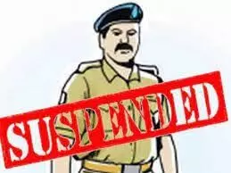 JE की पत्नी की चेन लूट मामले में 6 पुलिसकर्मियों पर गिरी गाज - सस्पेंड