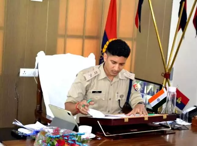 कप्तान ने पुलिस लाइन से दरोगा फील्ड में किए तैनात- इन्हें मिली यहां...