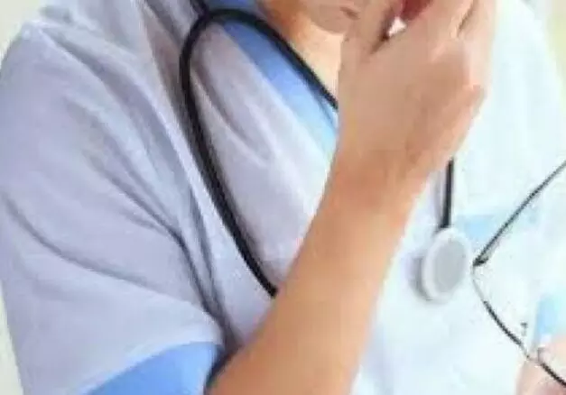 ICU में लेडी डॉक्टर से छेड़छाड़- अस्पताल के मालिक के रिश्तेदार ने दी..