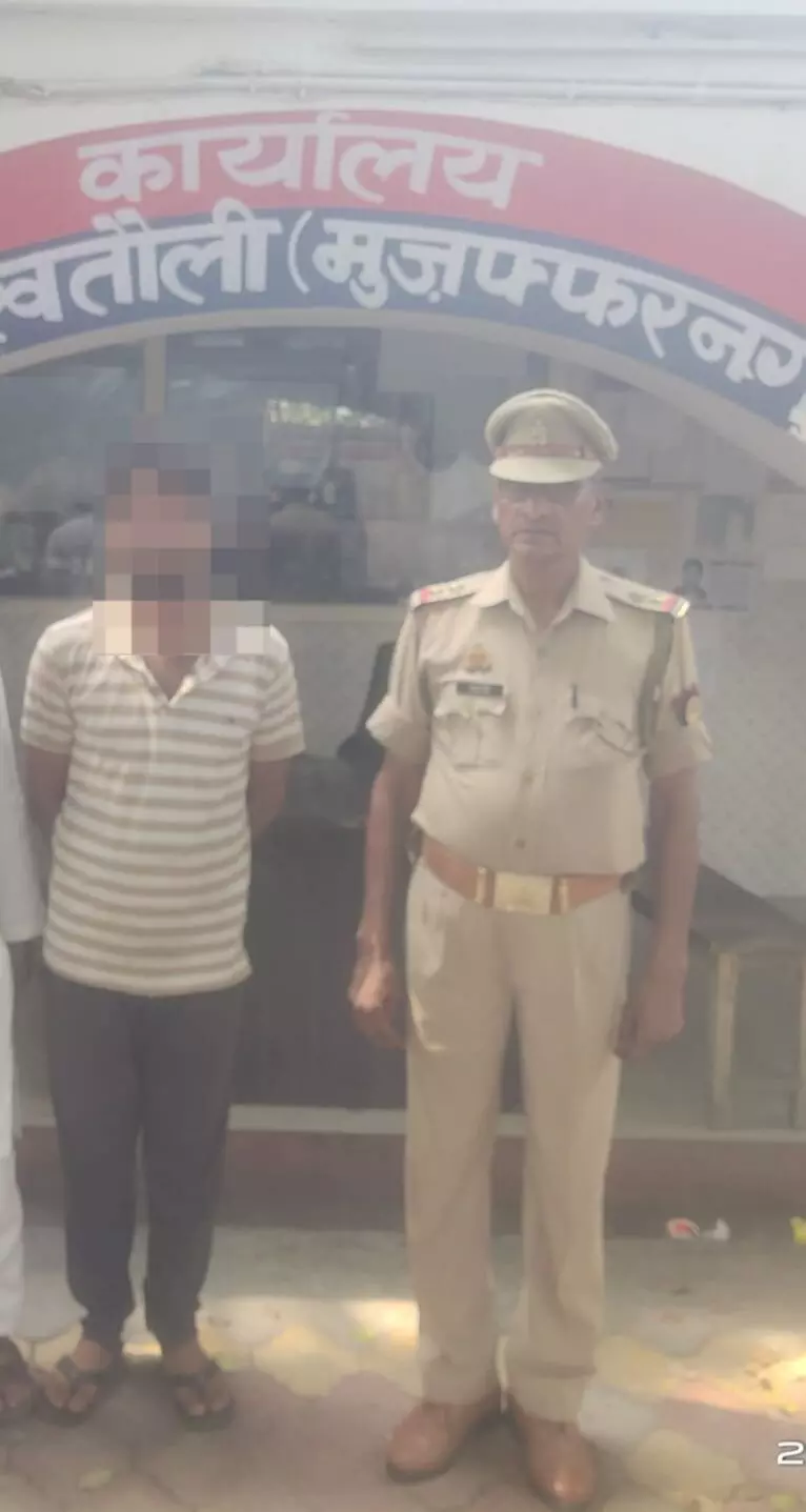 पुलिस ने अवैध शस्त्र के साथ दबोचा गैंगस्टर- कार्रवाई कर भेजा जेल