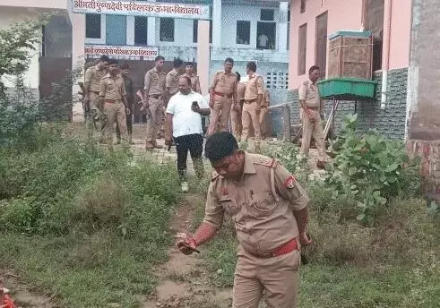 खनन माफियाओं का दुस्साहस- पुलिस जीप घेरी- सिपाही को मारी गोली