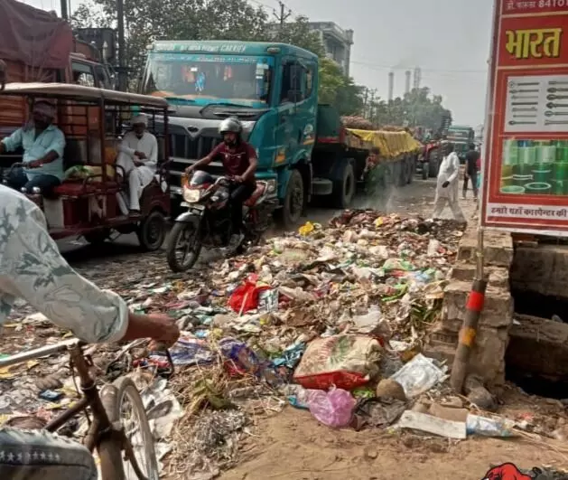 जानसठ रोड पर लग रहे जाम से पब्लिक हुई हलकान- पुलिस पर नहीं समाधान