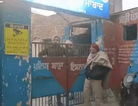 दुस्साहस- ब्लास्ट से हिला थाना- तुरंत गेट कर दिए गए बंद- बोले ACP