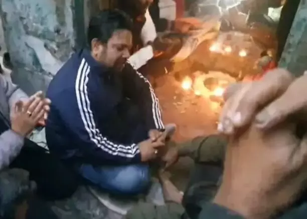 49 साल बाद मिले शिव मंदिर में शुरू हुई पूजा अर्चना- किया हनुमान चालीसा पाठ